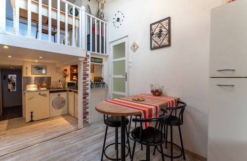 Manduel Apartamento | Apartamento vacacional "Aux portes de la Camargue" con terraza privada y pista de tenis compartida