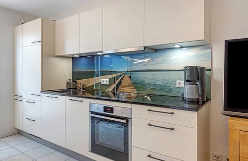 Gaienhofen Apartamento | Apartamento 'Bruttel' con piscina privada, terraza compartida y Wi-Fi