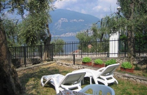 Magugnago Apartamento | Apartamento de vacaciones Brenzone para 1 - 4 personas con 1 dormitorio - Apartamento en casa unifam