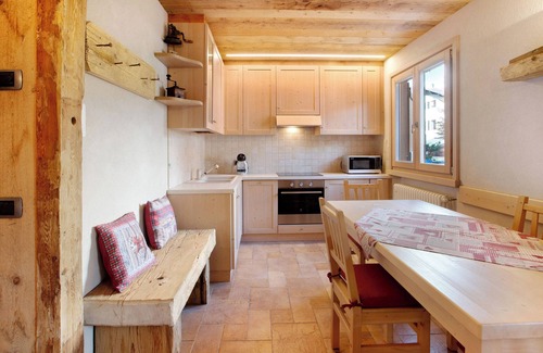 Valdisotto Apartamento | Apartamento vacacional "Casa Clus Bormio 1" con vistas a la montaña, jardín privado y Wi-Fi