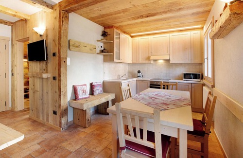 Valdisotto Apartamento | Apartamento vacacional "Casa Clus Bormio 1" con vistas a la montaña, jardín privado y Wi-Fi