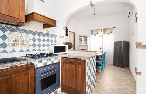 Irgoli Apartamento | Apartamento vacacional "Casa Masala" con terraza privada y jardín compartido