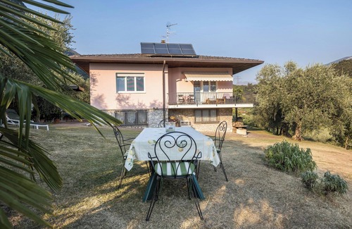 Arco Apartamento | Apartamento vacacional 'Casa Zanoni' con vistas al lago, jardín compartido, balcón y Wi-Fi