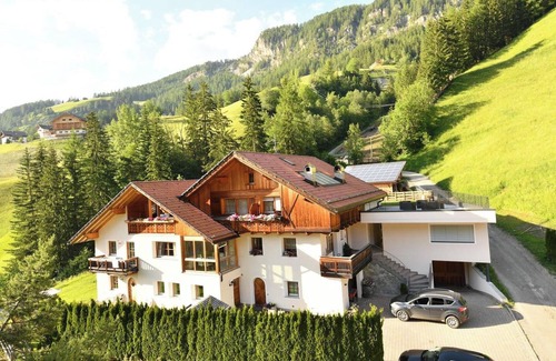 La Valle Apartamento | Apartamento vacacional "Ciasa Mirio Rit" con vistas a la montaña, Wi-Fi y balcón