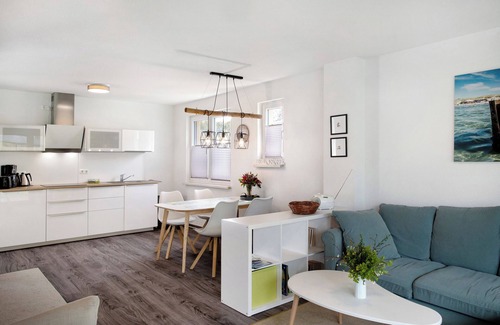 Gelbensande Apartamento | Apartamento vacacional 'Lieblingsinsel' con terraza privada, jardín privado y wifi