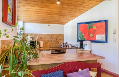 Heiligenberg Apartamento | Apartamento vacacional "Jardín de rosas" cerca del Lago de Constanza con Wi-Fi y balcón