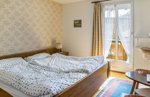 Hinterzarten Apartamento | Holiday Apartment 'Loft' with Mountain View, Shared Garden, Balcony & Wi-Fi