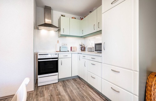 Blankensee Apartamento | Apartamento vacacional "Eichenhof" con terraza compartida, jardín privado y Wi-Fi