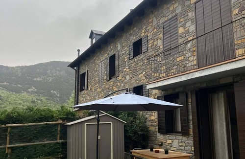 Pla de l'Ermita Apartamento | Apartamento de vacaciones Caldes de Boi para 1 - 4 personas con 2 dormitorios - Apartamento en casa