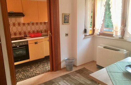 Pforzheim Apartamento | Apartamento vacacional "Eva Maria" con balcón y Wi-Fi