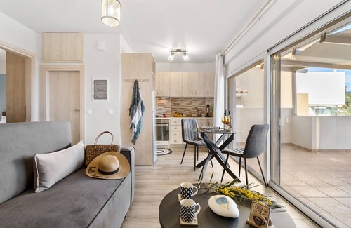 Nikiana Apartamento | Apartamento vacacional "Evagelia Luxury 2" con vistas al mar, piscina compartida y Wi-Fi