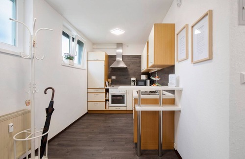 Laichingen Apartamento | Apartamento vacacional 'Ferienwohnung Steffi' con terraza privada y wifi
