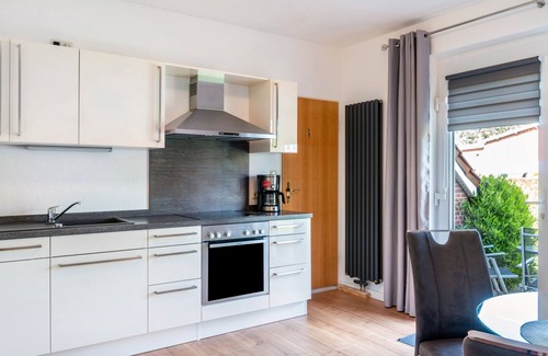 Emden Apartamento | Apartamento vacacional 'Ferienhaus Behrends' con terraza privada y Wi-Fi