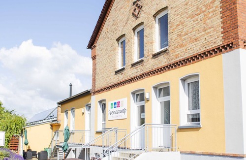 Neukalen Apartamento | Apartamento vacacional 'Para 2 - 4 personas' con terraza comunitaria y Wi-Fi