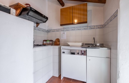 Gallina Apartamento | Apartamento vacacional "Geranio" con vistas a la montaña, piscina compartida y Wi-Fi