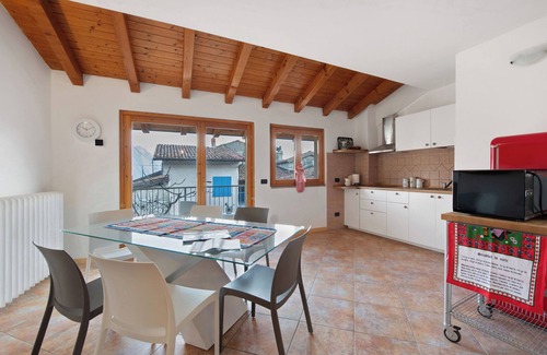 Esmate Apartamento | Apartamento vacacional "Gelsomino" con balcón y Wi-Fi