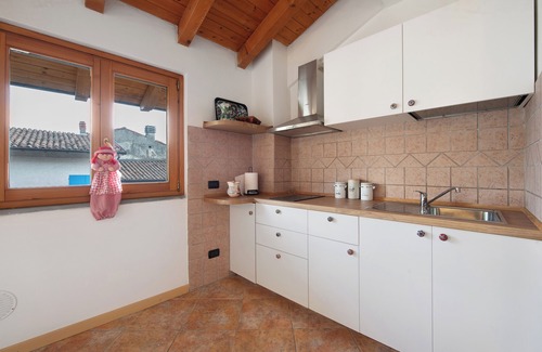 Esmate Apartamento | Apartamento vacacional "Gelsomino" con balcón y Wi-Fi
