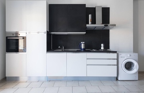 Villaputzu Apartamento | Apartamento vacacional Girasole con balcón y aire acondicionado