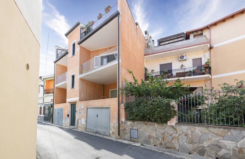 Villaputzu Apartamento | Apartamento vacacional Girasole con balcón y aire acondicionado