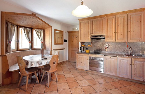 Livigno Apartamento | Apartamento vacacional 'Giotto Casa Cambra' con vistas a la montaña