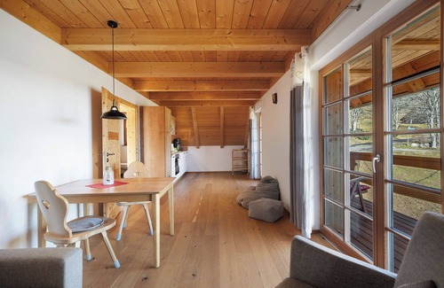 Raitenbuch Apartamento | Apartamento 'Ferienwohnung Glasbläser' con jardín compartido, balcón y Wi-Fi
