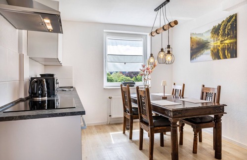 Bettenhausen Apartamento | Apartamento 'Grimms Suite' con balcón, Wi-Fi y aire acondicionado