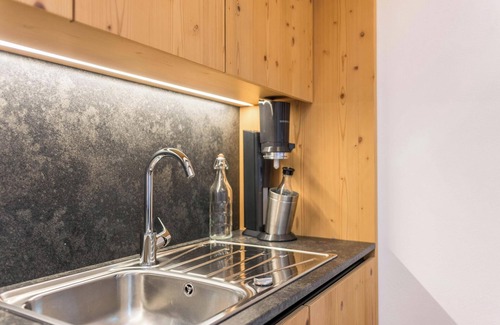 Lajen Apartamento | Apartamento vacacional "Hatzeshof-Heustadel" con vistas a la montaña, Wi-Fi, balcón y jardín