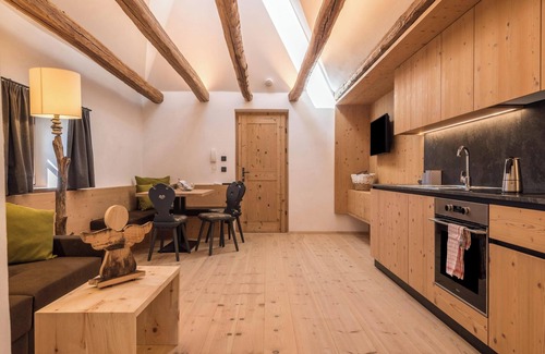 Lajen Apartamento | Apartamento vacacional Hatzeshof-Alpenglück con Vistas a la montaña, Wi-Fi, Balcón y Jardín