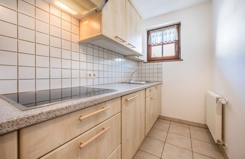 Valle San Silvestro Apartamento | Apartamento vacacional "Haus zur Vogelweide App 4" con vistas a la montaña, balcones y Wi-Fi