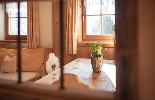 Campo Tures Apartamento | Apartamento vacacional "Himmelschlüssel" con vistas a la montaña, 2 terrazas privadas y Wi-Fi
