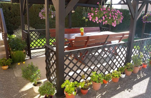Balatonbereny Apartamento | Apartamento vacacional con hermoso jardín y mirador