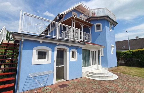 Balatonfured Apartamento | Apartamento vacacional con aire acondicionado internet y vista