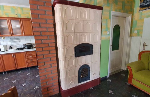 Balatonfured Apartamento | Apartamento vacacional con terraza e inalámbrico
