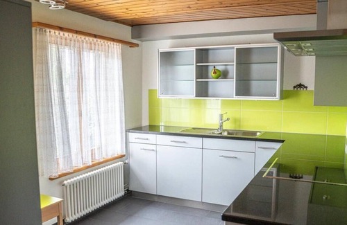 Huttlingen Apartamento | Holiday apartment Hüttlingen for 2 - 6 persons with 3 bedrooms - Holiday house