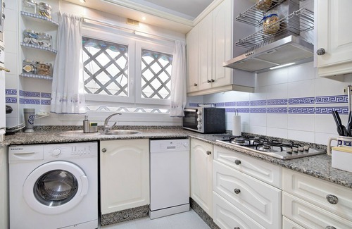 Cádiz Apartamento | Apartamento vacacional "Huerta del Obispo" con Wi-Fi y Terraza