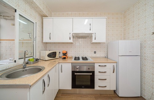 Villajoyosa Apartamento | Apartamento vacacional "Ideal en Villajoyosa" con balcón y Wi-Fi
