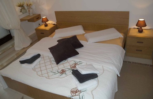 Polje Cepic Apartamento | Apartamento vacacional en un lugar tranquilo con uso de conjunto de conjuntos