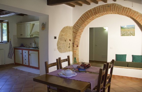 Teverina di Cortona Apartamento | Holiday Apartment Il Piccolo Noce - Lavender Apartment