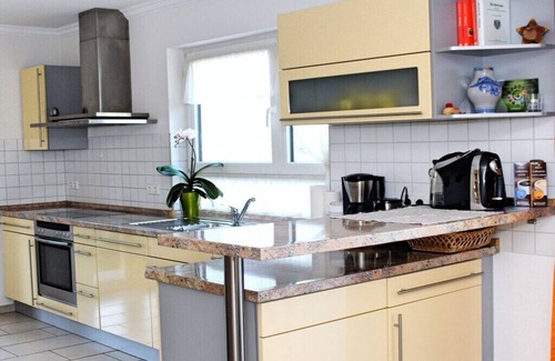 Zell am Harmersbach Apartamento | Holiday apartment in the rose garden