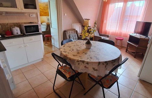 Zalakaros Apartamento | Apartamento vacacional en el centro, a sólo 500 metros del spa