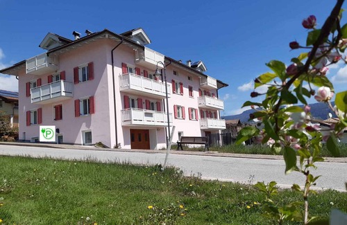 Brez Apartamento | Holiday apartment in light and large attic flat with wooden beams