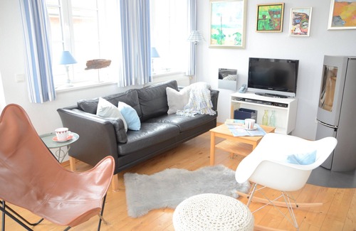 Norddorf Apartamento | Apartamento en Norddorf con 3 habitaciones para max. 5 personas en dos niveles.