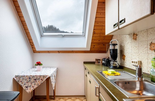 Saig Apartamento | Apartamento vacacional 'Irmgard' con vistas a la montaña, balcón y Wi-Fi