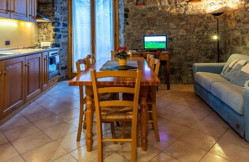 Zorzino Otro | Apartamento de vacaciones Riva di Solto para 1 - 6 personas con 2 dormitorios - Castillo