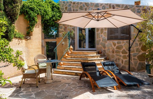 Son Macia Villa | Apartamento "Junior Suite Adults Only Mallorca" con vistas a la montaña, piscina compartida y Wi-Fi