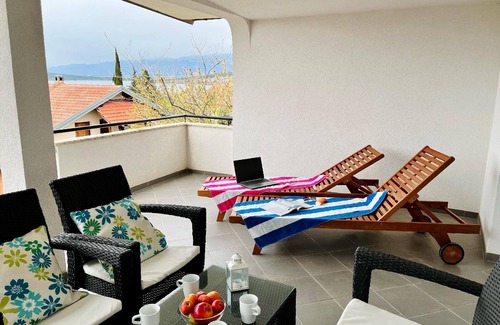Gornji Karin Apartamento | Apartamento de vacaciones Karin para 1 - 5 personas con 2 dormitorios - Apartamento en casa unifamil