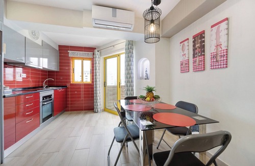 Praia da Rocha Apartamento | Apartamento vacacional "Karol Vaz" con balcón, piscina compartida y Wi-Fi