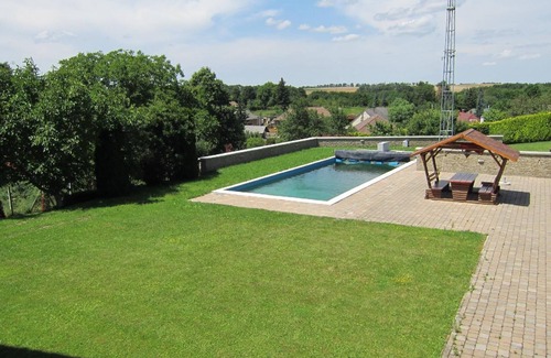 Kislod Apartamento | Holiday apartment Kislõd for 1 - 6 persons with 2 bedrooms - Holiday apartment in one or multi-famil