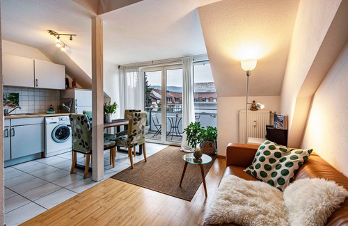 Loerrach Apartamento | Apartamento vacacional "Laboehme" con balcón y Wi-Fi