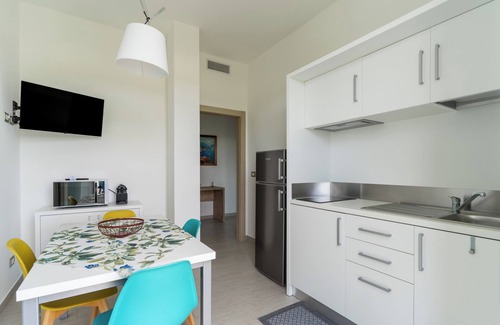 Galatone Apartamento | Apartamento vacacional "Le Scuderie 4" con piscina compartida, terraza compartida y Wi-Fi